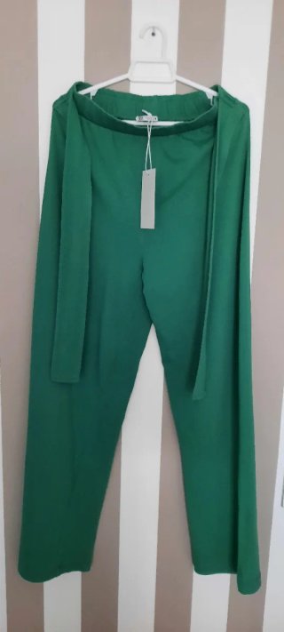 Pantalón zara