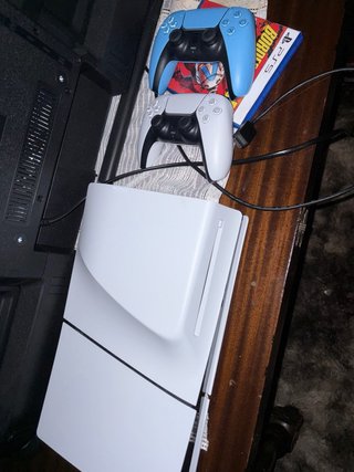 Playstation 5 Slim Blanca y Azul con Disco