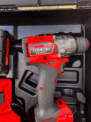Taladro Milwaukee M18 FUEL