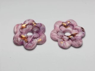 Pendientes florales con purpurina