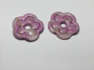Pendientes florales con purpurina