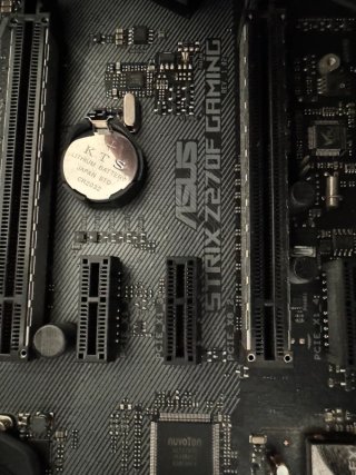 PC Gaming i7-7700K GTX 1070 16GB RAM