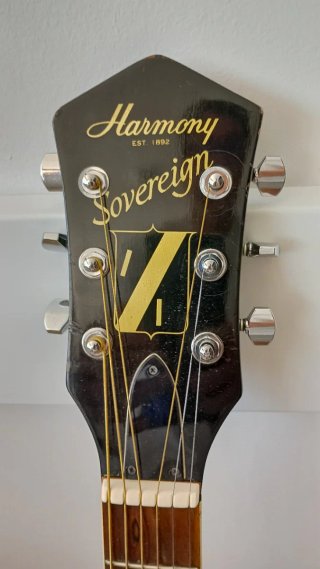 Guitarra Harmony Sovereign H6562 Negra