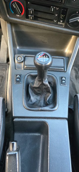 BMW e30 325i original M technix impecable 119000km