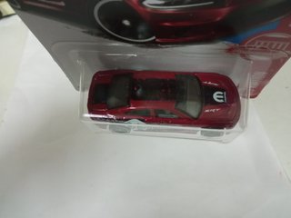 Hot Wheels 2017, 2015 Dodge Charger SRT red editio
