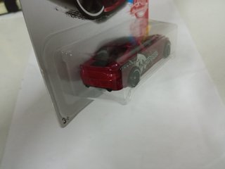 Hot Wheels 2017, 2015 Dodge Charger SRT red editio
