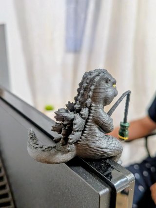 Figura Godzilla 3D para monitor