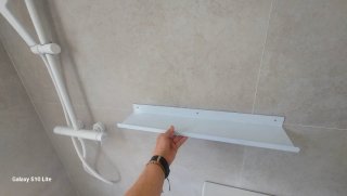 Estante metálico blanco