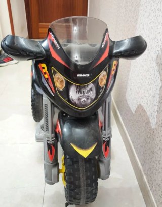 Moto Eléctrica Infantil Feber Roja y Negra