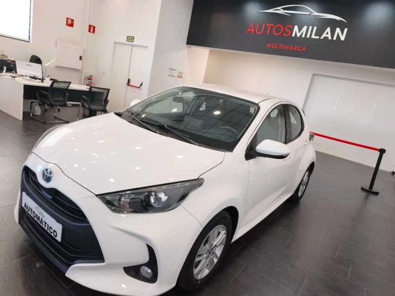 Toyota Yaris 2023, foto 2