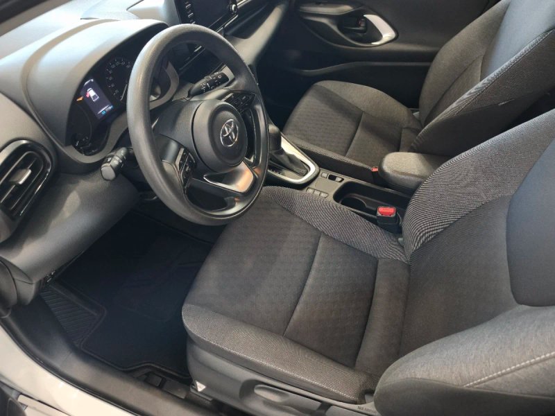 Toyota Yaris 2023, foto 8