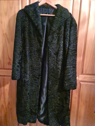 Abrigo vintage de astracán negro