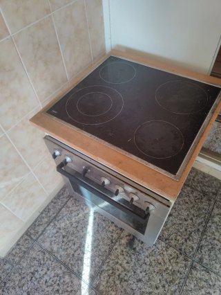 Cocina Vitrocerámica con Horno