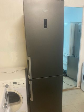 Nevera Hotpoint Ariston gris