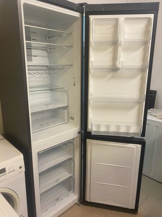 Nevera Hotpoint Ariston gris