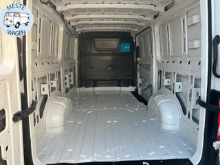 Volkswagen Crafter 30 L3H2 2.0 TDI 140 CV 6 Vel.