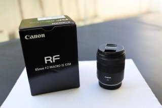 Objetivo Canon RF 85mm F2 MACRO IS STM
