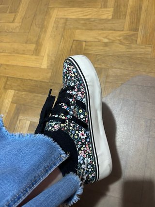 Zapatillas de flores negras y multicolor talla 36