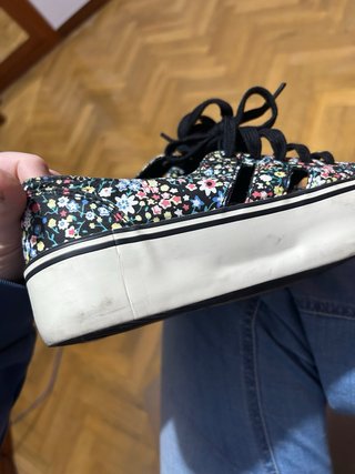 Zapatillas de flores negras y multicolor talla 36