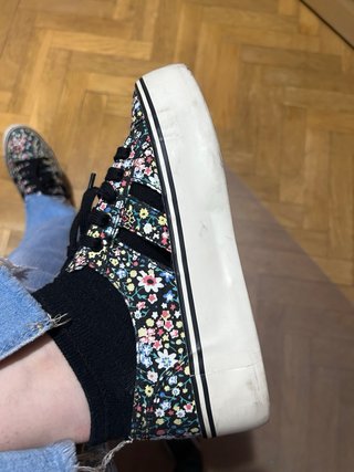 Zapatillas de flores negras y multicolor talla 36