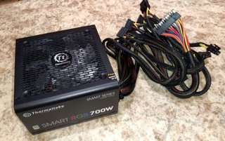 Fuente Alimentación Thermaltake Smart RGB 700W (co