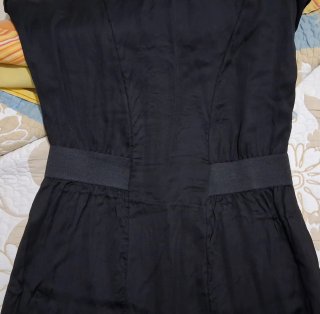Vestido negro corto