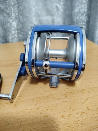 Carrete de pesca Riptide 4/0 GL