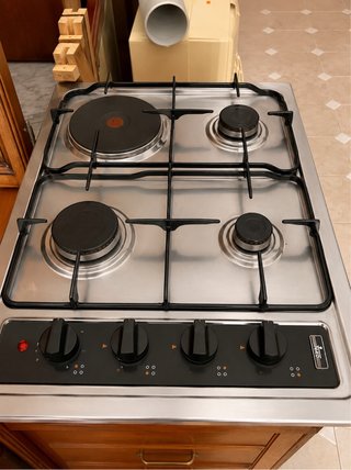Placa de cocina Teka 4 fuegos