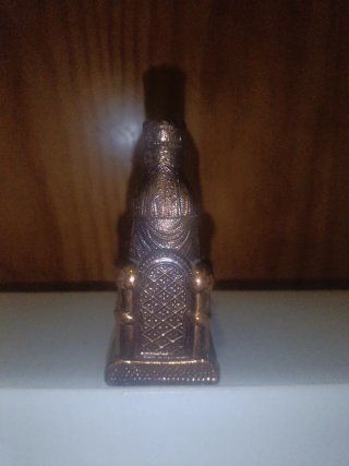Virgen de Montserrat metal estilo bronce