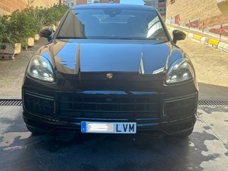Porsche Cayenne 2022