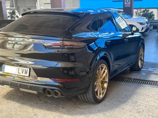 Porsche Cayenne 2022