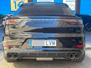 Porsche Cayenne 2022