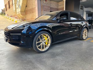Porsche Cayenne 2022 (TURBO S)