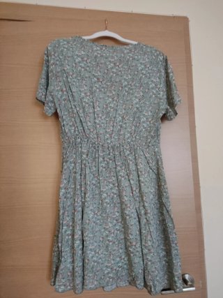 Vestido floral Hug and Clau
