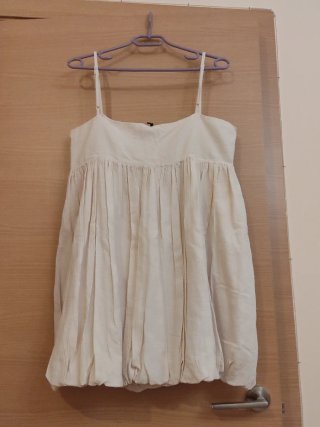 Vestido Zara bordado beige talla XL
