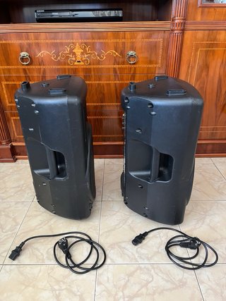 Behringer Eurolive B212D 550W