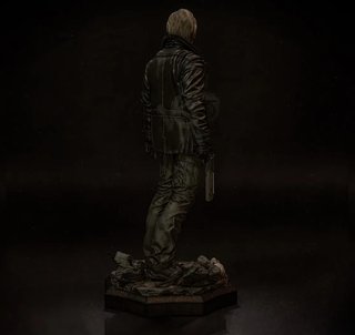 Figura Resina Leon S. Kennedy (Resident Evil)