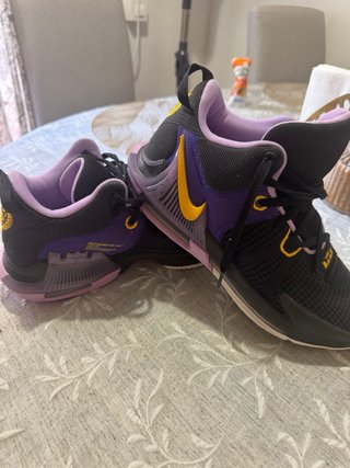 Zapatillas Nike Hombre/Mujer Negras y Moradas
