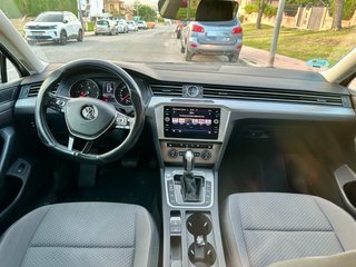 VOLKSWAGEN PASSAT 1.6 120CV .AUTOMATICO .IMPECABLE