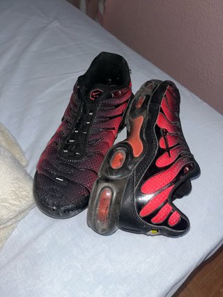 Nike Air Max Plus (TN) Negro Rojo original