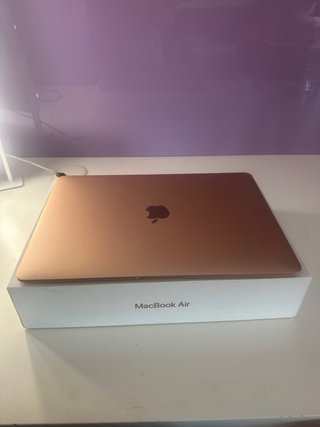 MacBook Air Oro