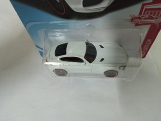Hot Wheels 2018 - 15 Mercedes-AMG GT Red Edition