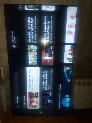 SAMSUNG SMART TV  82" UHD 4K