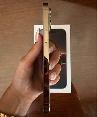iPhone 14 Pro Max Oro 128GB