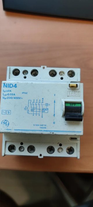 General Electric NID4 4P 63A 30mA Diferencial