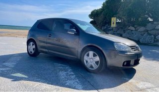 Volkswagen Golf 2004