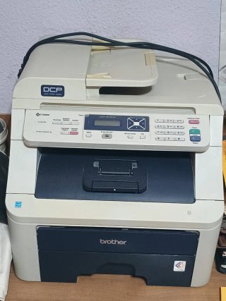 Stampante multifunzione Brother DCP-9010CN
