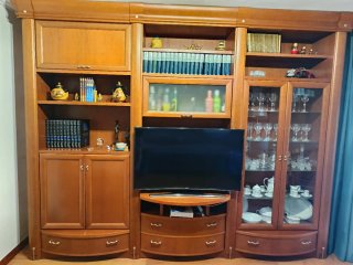 Mueble esquinero madera extensible + 6 sillas