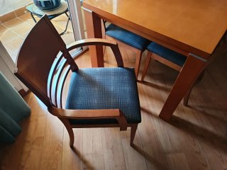 Mueble esquinero madera extensible + 6 sillas