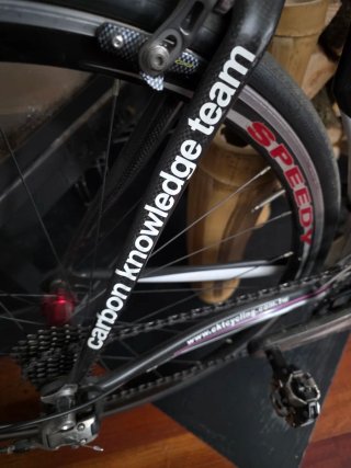 Bicicleta Carbon Knowledge Team